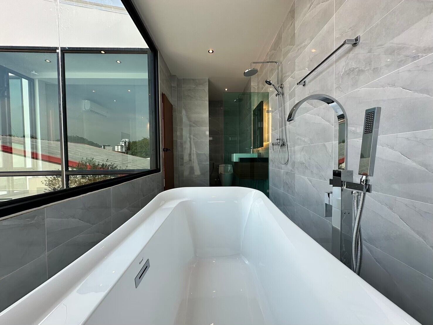 Villa, 3 Bedrooms, Pool View | Deep-soaking bathtub