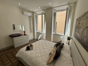 2 slaapkamers, een strijkplank/strijkijzer, gratis wifi