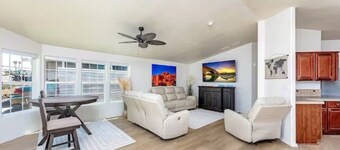 Stylish Lake Havasu Getaway â Steps to Windsor Beach & Boat Launch