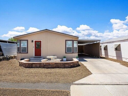 Stylish Lake Havasu Getaway – Steps to Windsor Beach & Boat Launch