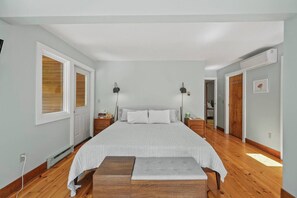 4 chambres, bureau, lit de bébé portatif, accès au Wi-Fi (inclus)