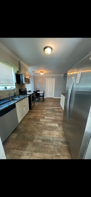Microwave, oven, stovetop, dishwasher