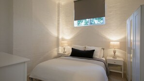 2 Schlafzimmer, Schreibtisch, Bügeleisen/Bügelbrett, kostenloses WLAN