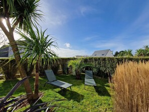 House | Garden - Modern House Near the Coast (Carantec)