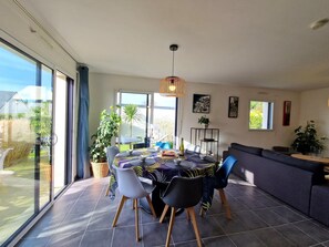 House | Dining