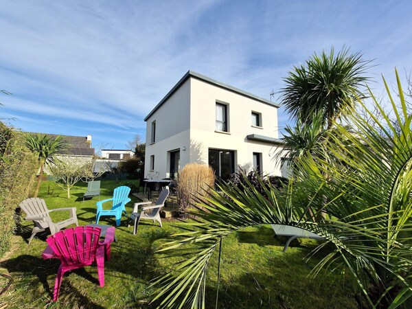 Modern House Near The Coast - Carantec