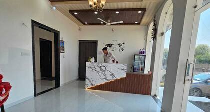 Hotel Virat palace
