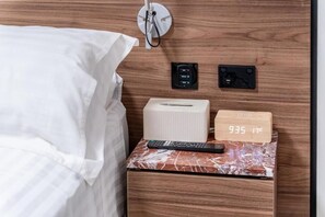 1 habitación, tabla de planchar con plancha y wifi gratis