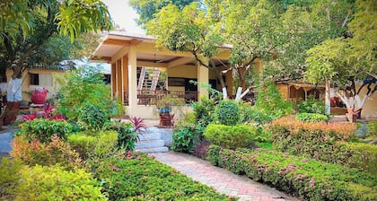 Pench Kulamama Safari Resort