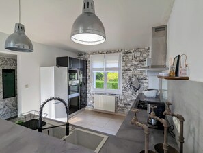 Micro-ondas, fogão, cooktop