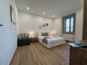 Apartemen Comfort | Tirai kedap cahaya, kedap suara, dan Wi-Fi gratis