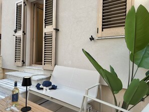 Appartement Signature, patio, vue cour intérieure | Terrasse/Patio