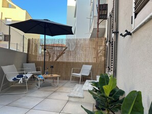 Signature Apartment, Patio, Courtyard View | Terrace/patio