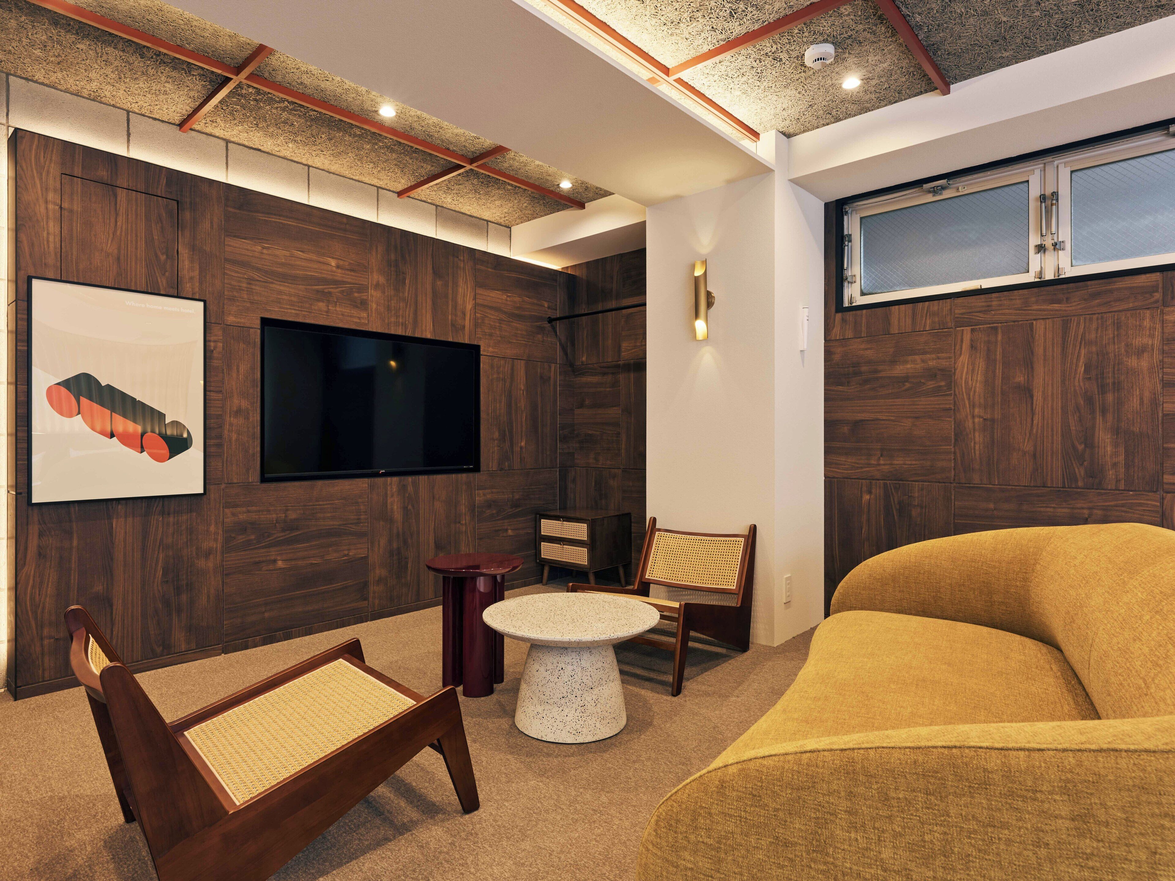 Superior Studio | Living area