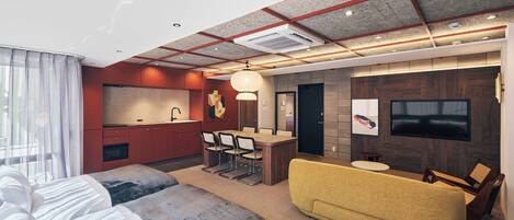 Superior Studio | Desk, free WiFi