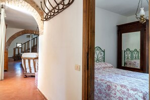 4 Schlafzimmer, Bügeleisen/Bügelbrett, Reisekinderbett, kostenloses WLAN