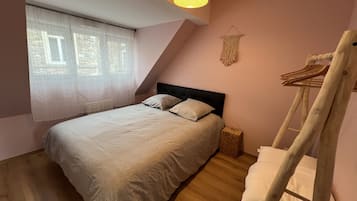 2 habitaciones, tabla de planchar con plancha y wifi gratis