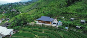 Bees Homestay Sapa & Trekking