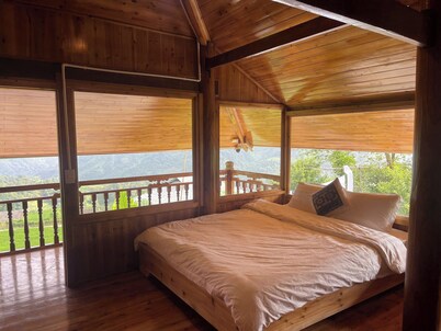 Bees Homestay Sapa & Trekking