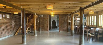 Bees Homestay Sapa & Trekking