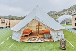 Tenda, pemandangan gunung | Tirai kedap cahaya dan Wi-Fi gratis