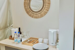 Comfort Suite, Patio, Mountain View