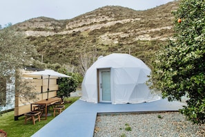 Suite Confort, patio, vistas al jardín | Cortinas opacas y wifi gratis