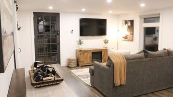 Televisio, takka, videopelejä