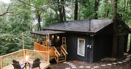Peaceful 1br Cabin | Hot Tub | Pets Welcome!