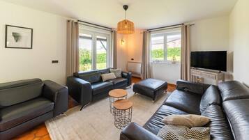 Smart TV, tenis de mesa y oficina