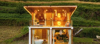 Shangrila Rénao - The Doll House