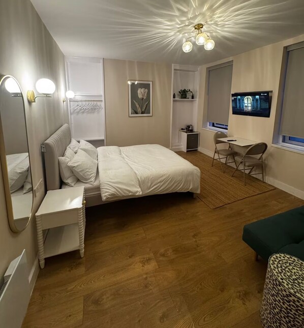 1 bedroom, WiFi, bed sheets