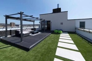 Terrace/patio - The Brighton Skyline 2BR Penthouse (Brighton and Hove)