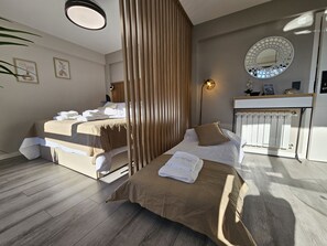 Iron/ironing board, free WiFi, bed sheets