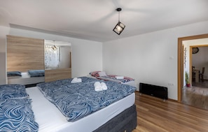 1 bedroom, in-room safe, travel cot, free WiFi