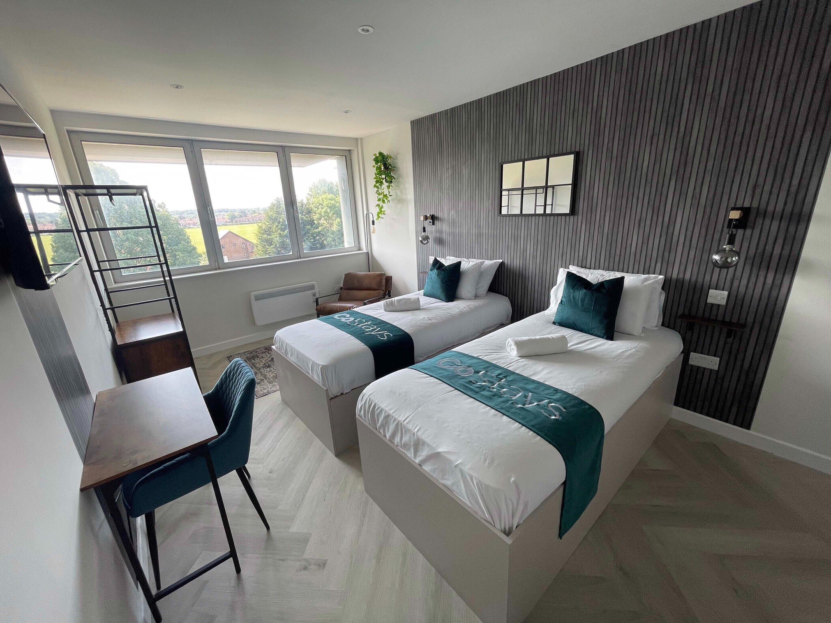 House | 1 bedroom, laptop workspace, iron/ironing board