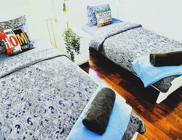 Free WiFi, bed sheets