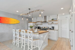 Fridge, microwave, oven, stovetop - Walk to Trestles Beach | Duplex w/ Ocean View | El Camino Surfhouse by AvantStay (San Clemente)