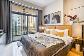 1 quarto, escrivaninha, ferros/tábuas de passar roupa, Wi-Fi de cortesia