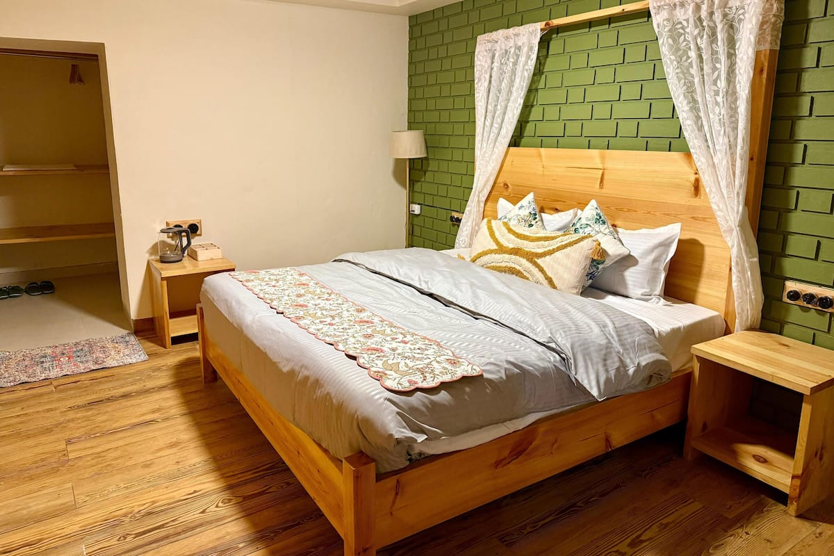 Comfort Double Room, Hill View | Free WiFi