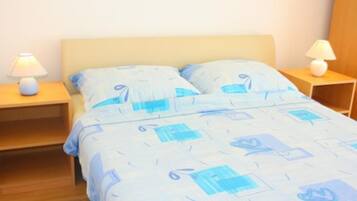 Apartment (Two Bedroom Apartment (left)) | 7 bedrooms