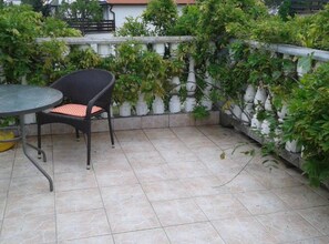 Studio (Studio Apartment) | Balcony