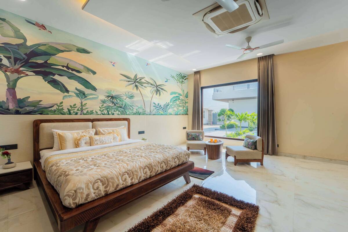 Luxury Room | Free WiFi