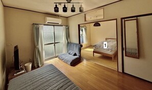 2 habitaciones, tabla de planchar con plancha y wifi gratis 