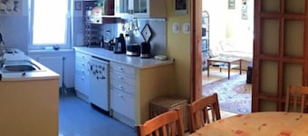 Lily BUDAPEST - Quiet apartment with garden view in the heart of the city center