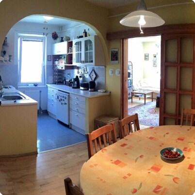 Lily BUDAPEST - Quiet apartment with garden view in the heart of the city center