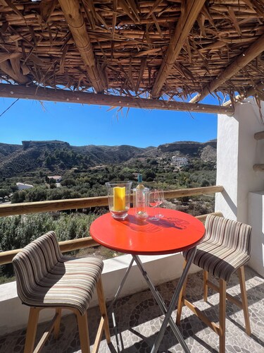 Rambla Retreats apt Naranja, shared pool, hot tub, amazing views, Rambla de Oria