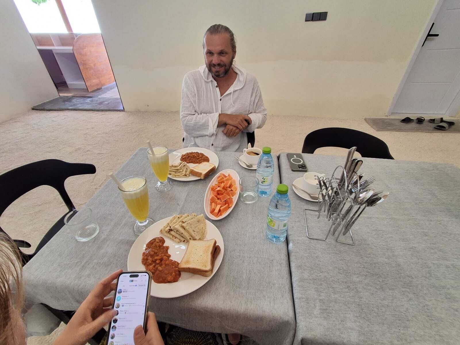 Free daily continental breakfast