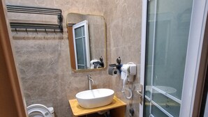 Bathroom - Alsha Inn Dhiffushi (Dhiffushi)