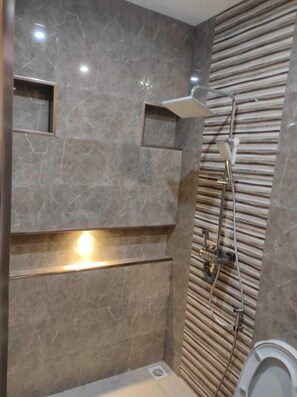 Double Room, Balcony | In-room safe, iron/ironing board, free WiFi